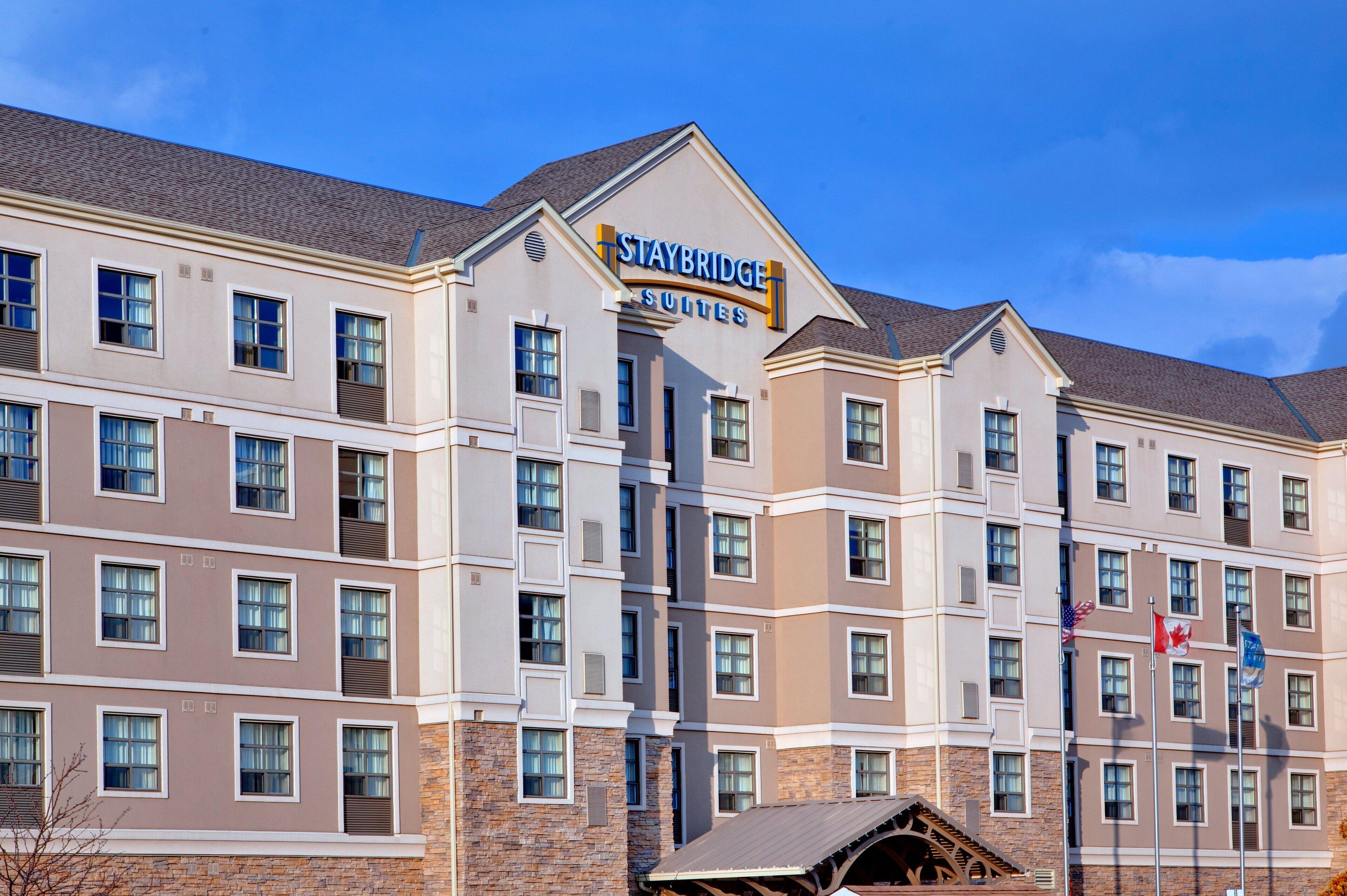 2 Family Hotels Near Fleetway Bowling Ctr Worth Booking