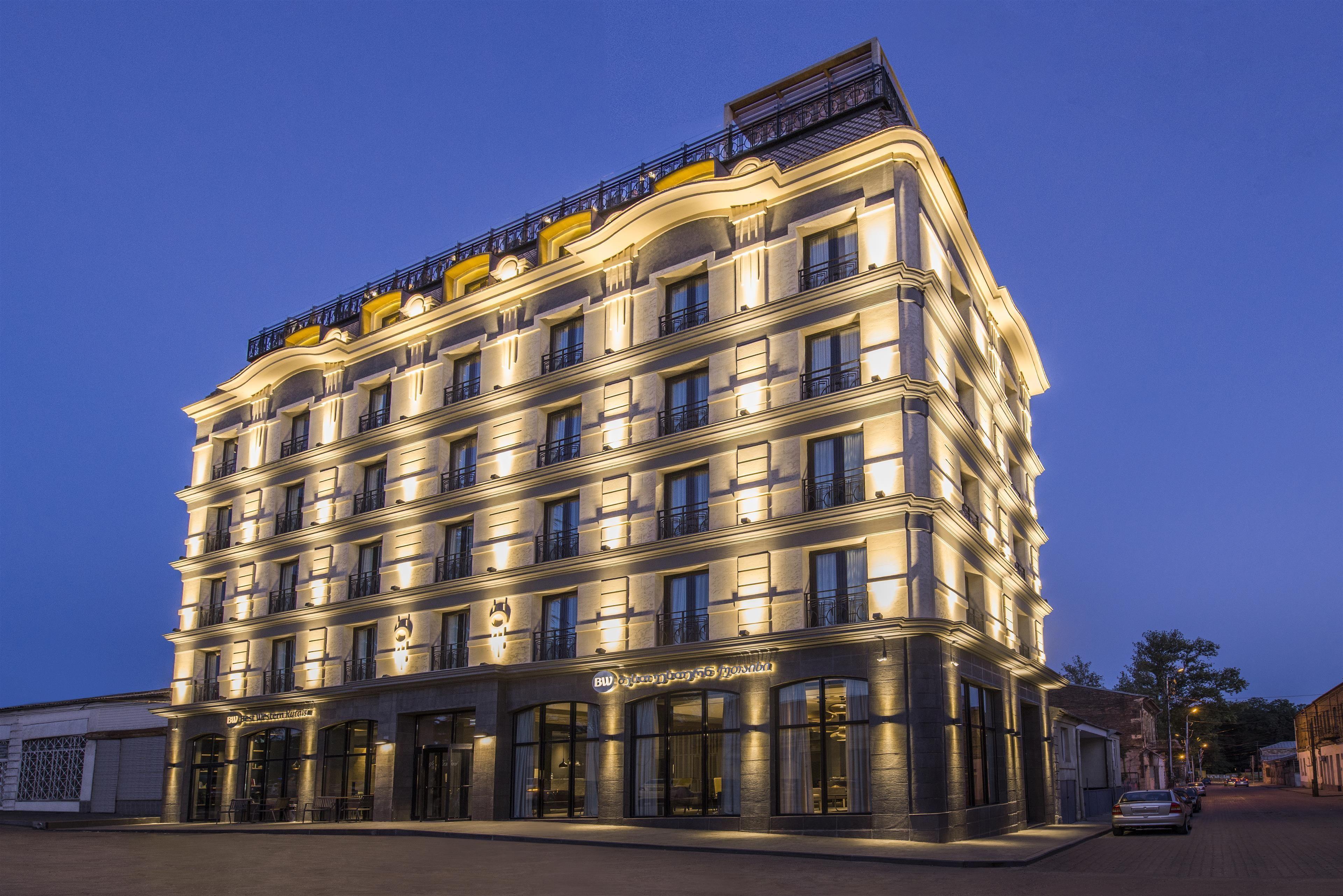 3 Central Kutaisi Hotels for Exploring Gelati Monastery