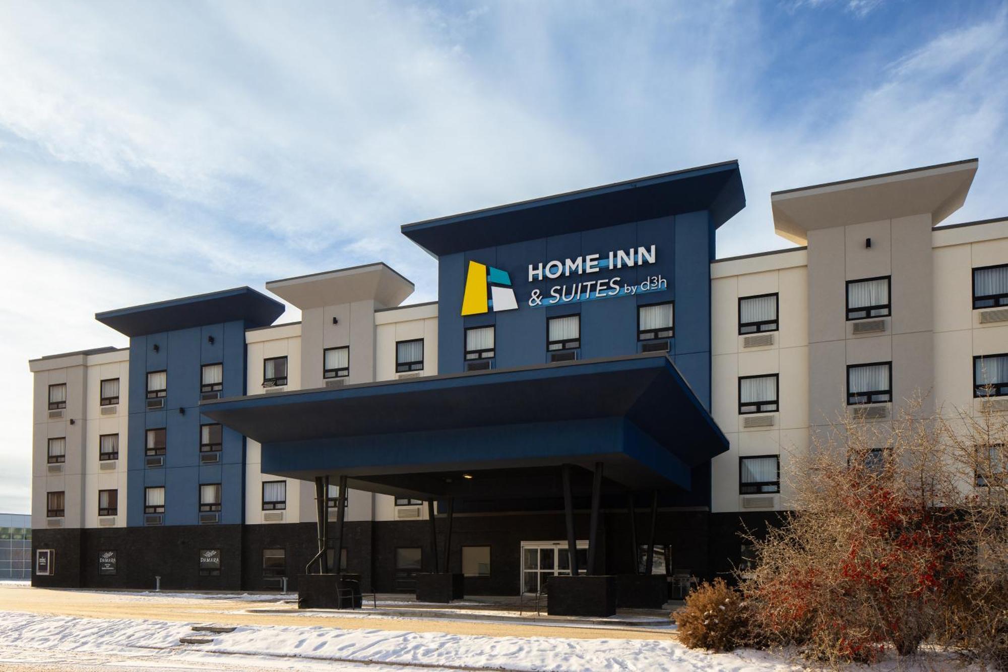 3 Family Hotels Close to Diefenbaker Centre Worth Booking