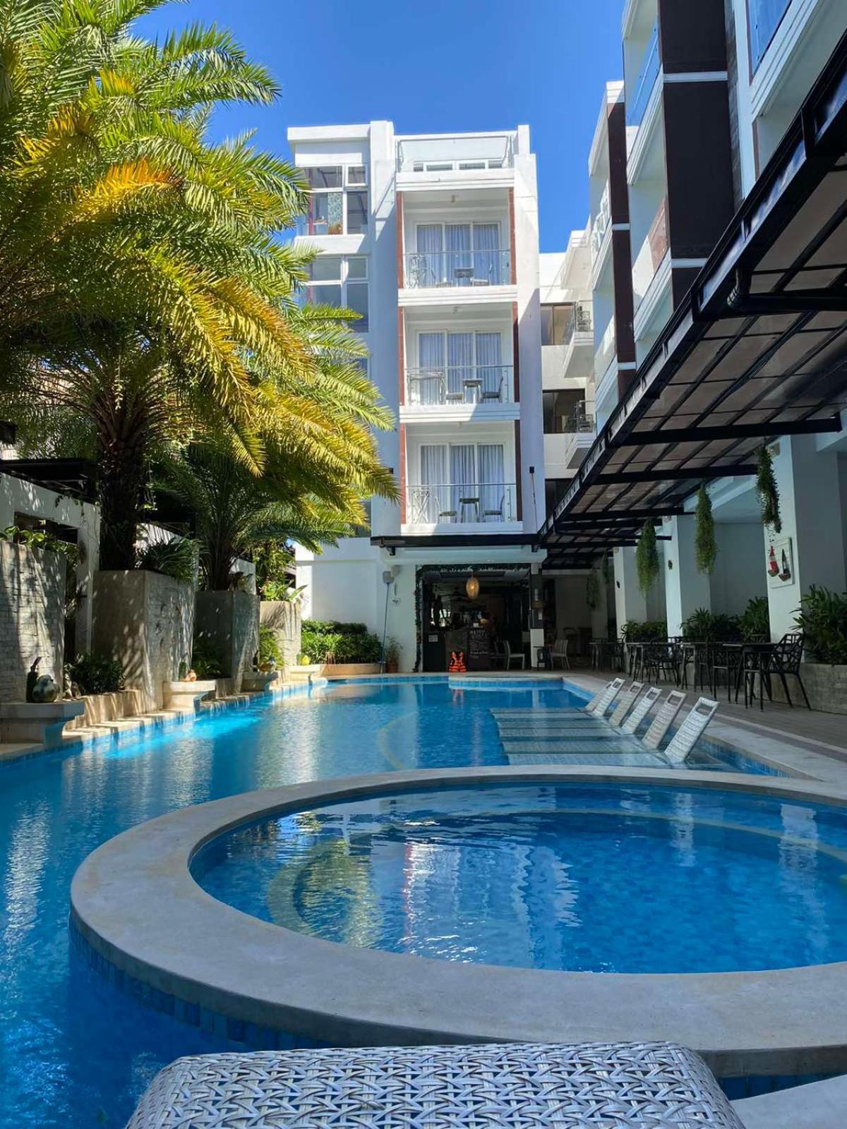 3 Central Hotels in Boracay's Station 1 - Ranked & Reviewed