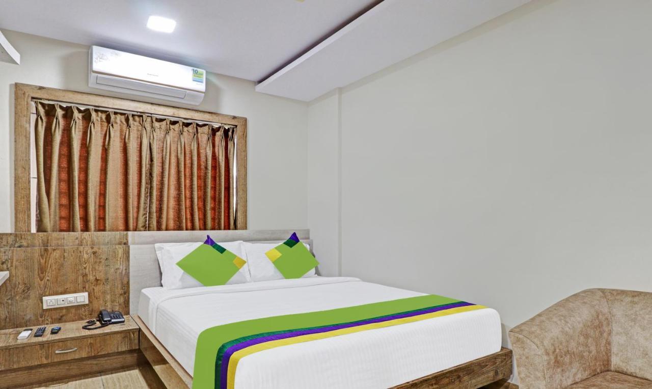 12 Treebo Hotels Near St. Mary's Basilica for Easy City Access