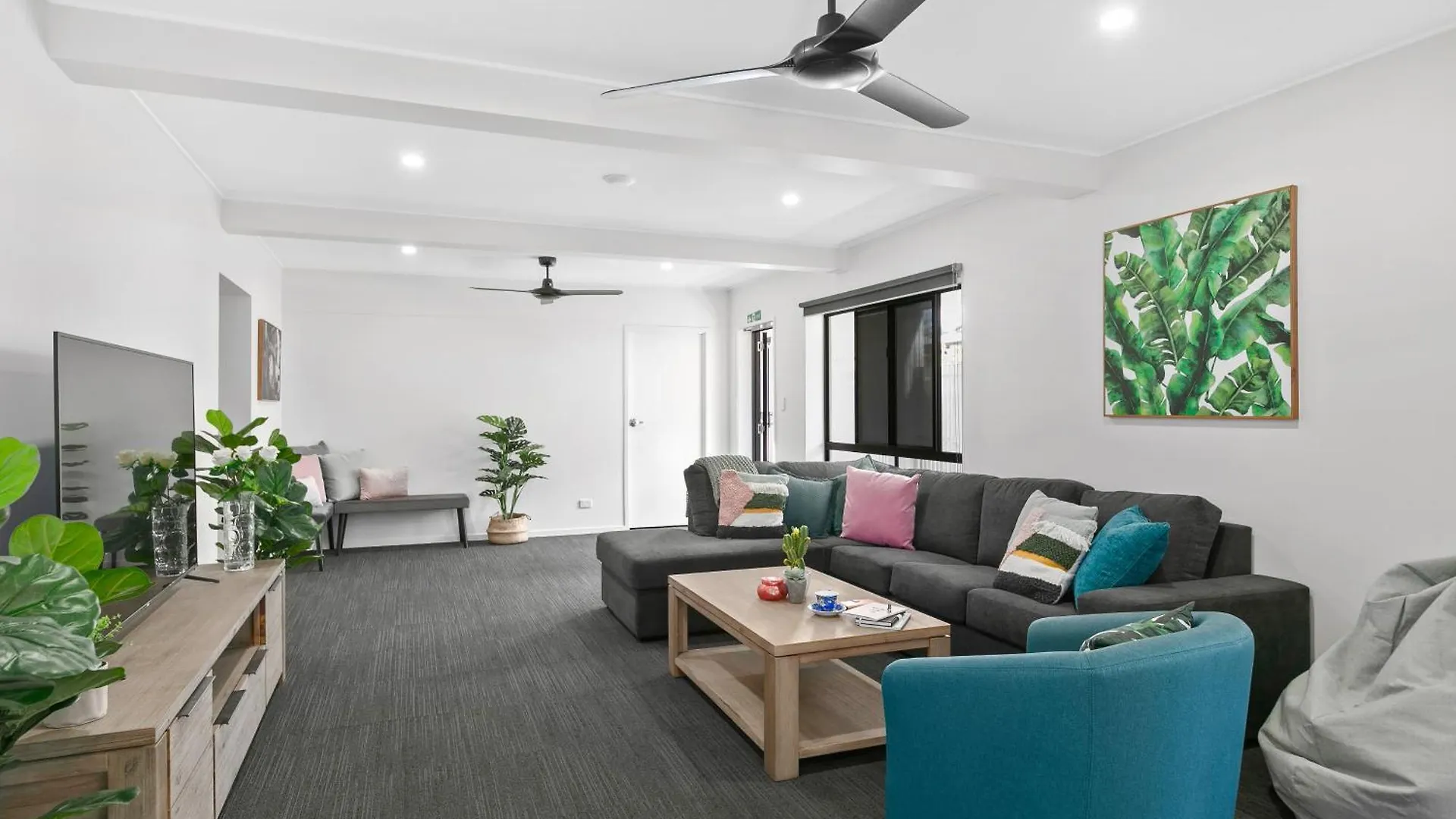 4 Central Cairns Hotels Near the Regional Gallery Worth Booking