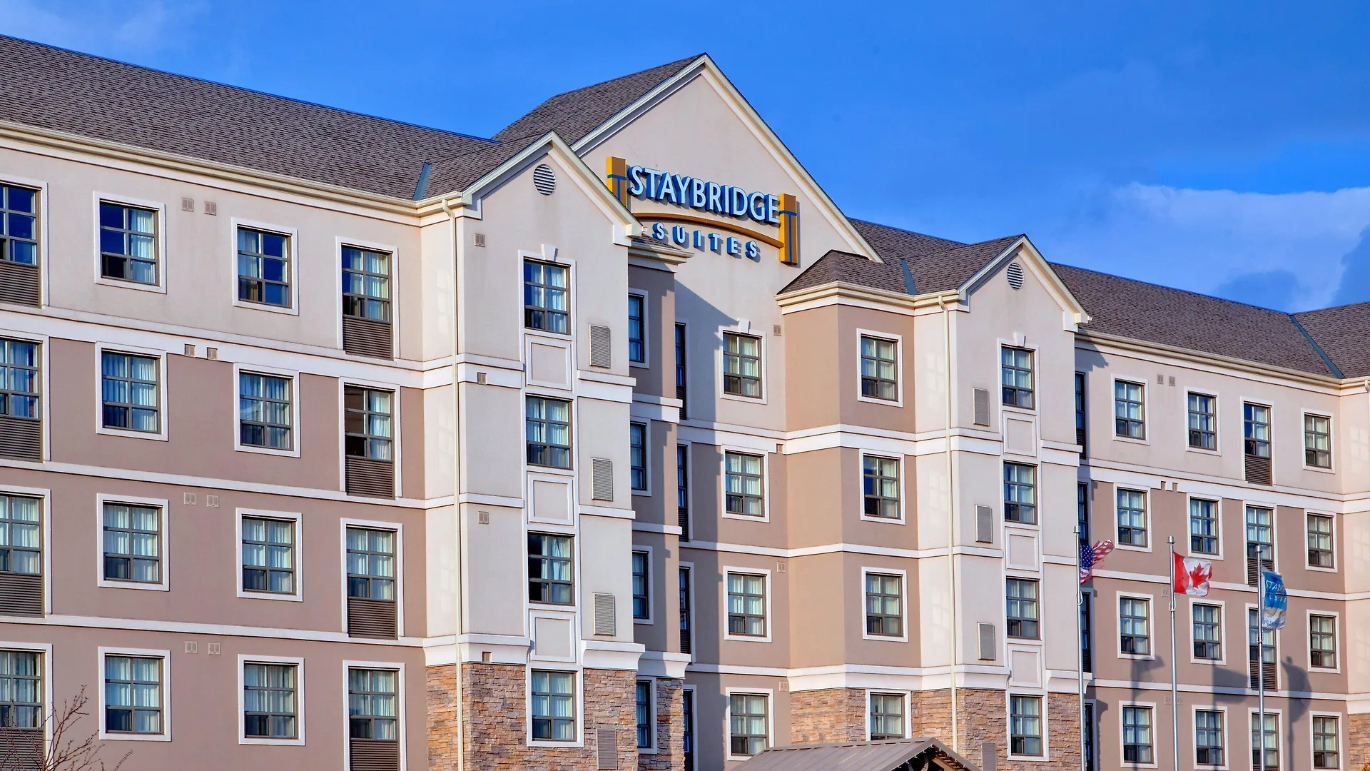 2 Family Hotels Near Fleetway Bowling Ctr Worth Booking