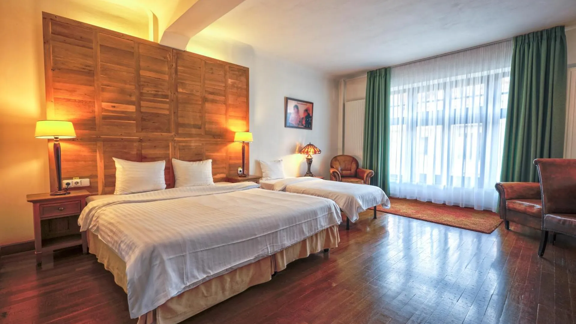 5 Central Hotels in Bucharest Old Town That Stand Out