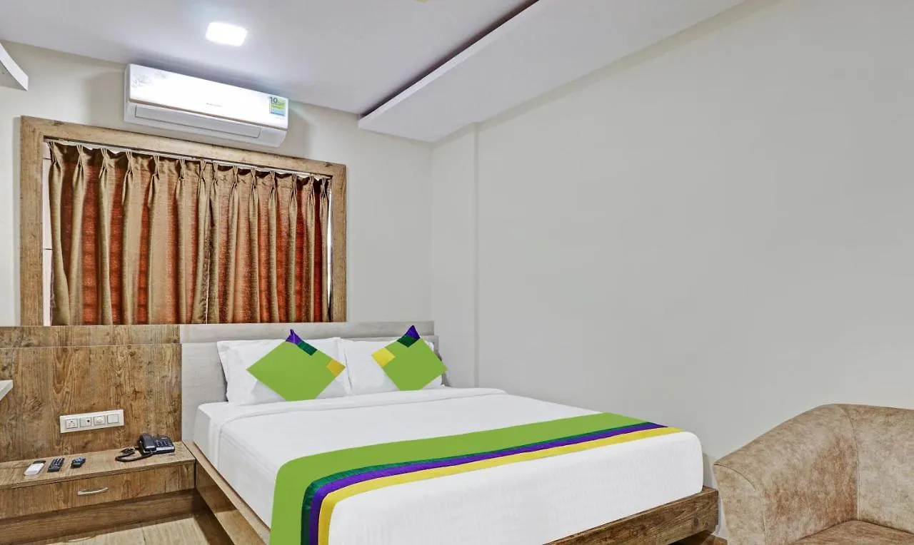 12 Treebo Hotels Near St. Mary's Basilica for Easy City Access