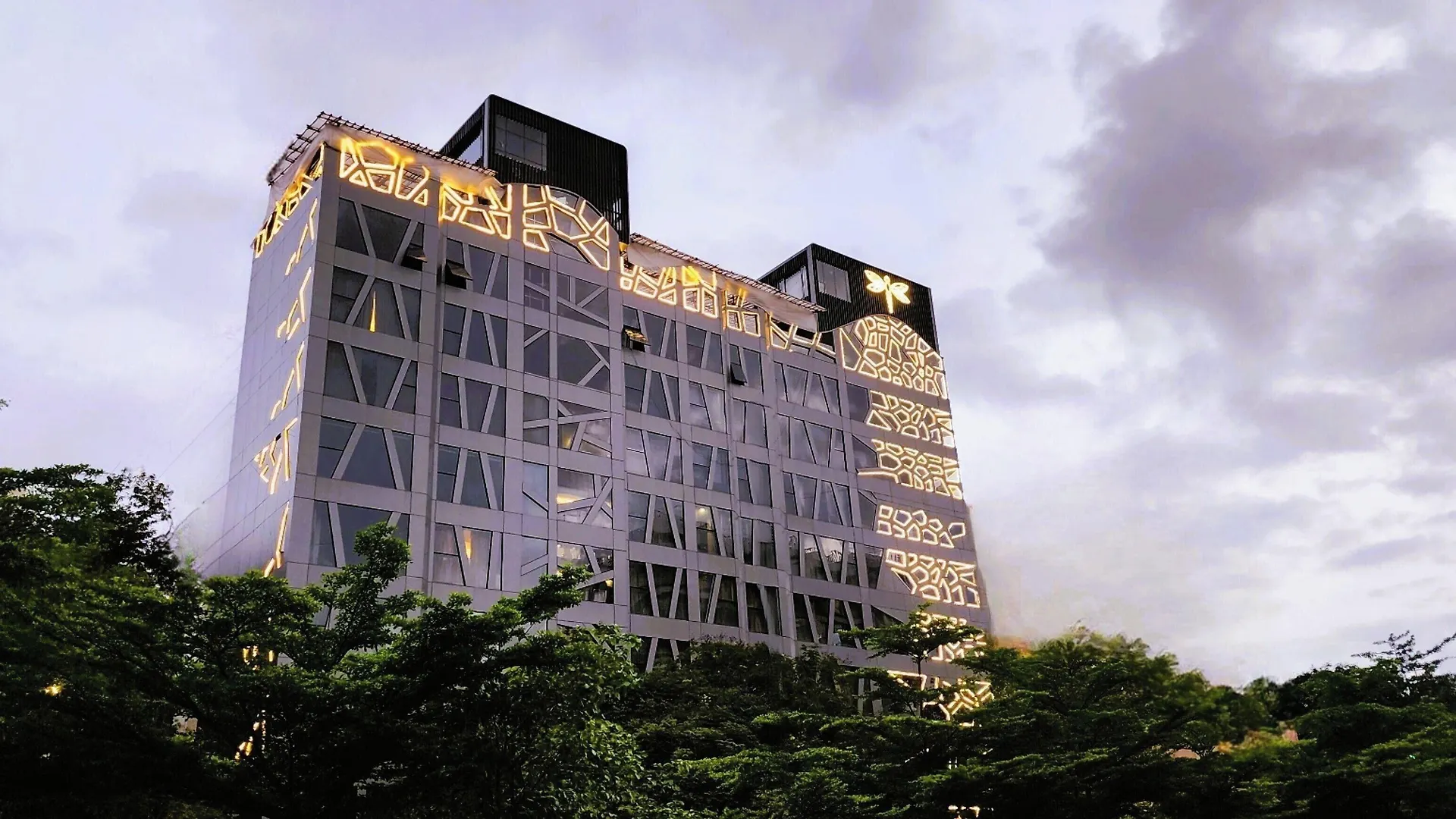 15 Smart 4-Star Hotels In Western Suburbs Worth Booking
