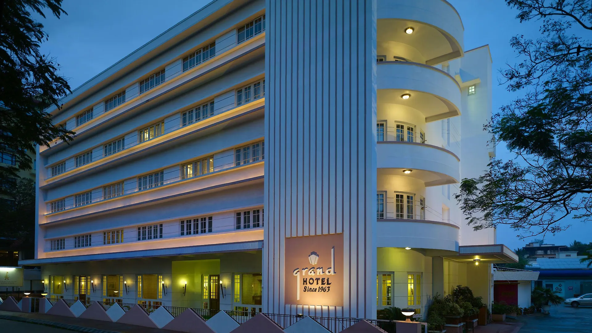 10 Top-Rated 4-Star Hotels in Ernakulam, Kochi