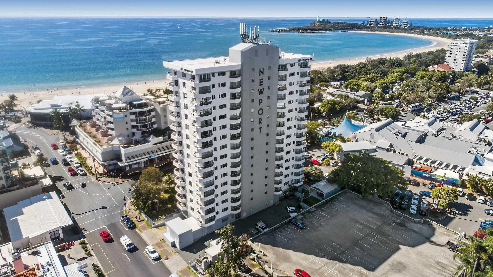 15 Central Hotels Near Club Kawana That Deliver on Location