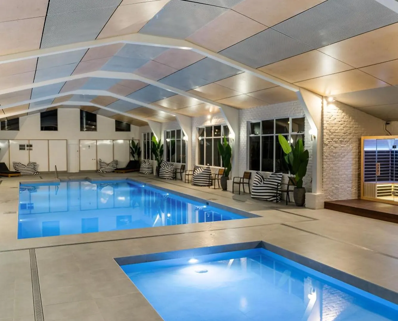 Where to Stay Near Flagstaff Hill Maritime Museum: 5 Best Hotels