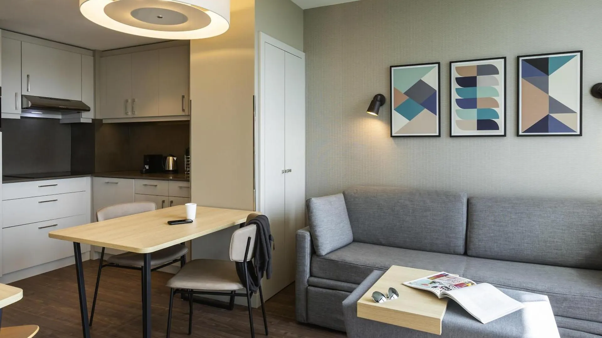 Staying in Newham: 15 Family-Friendly Hotels Compared