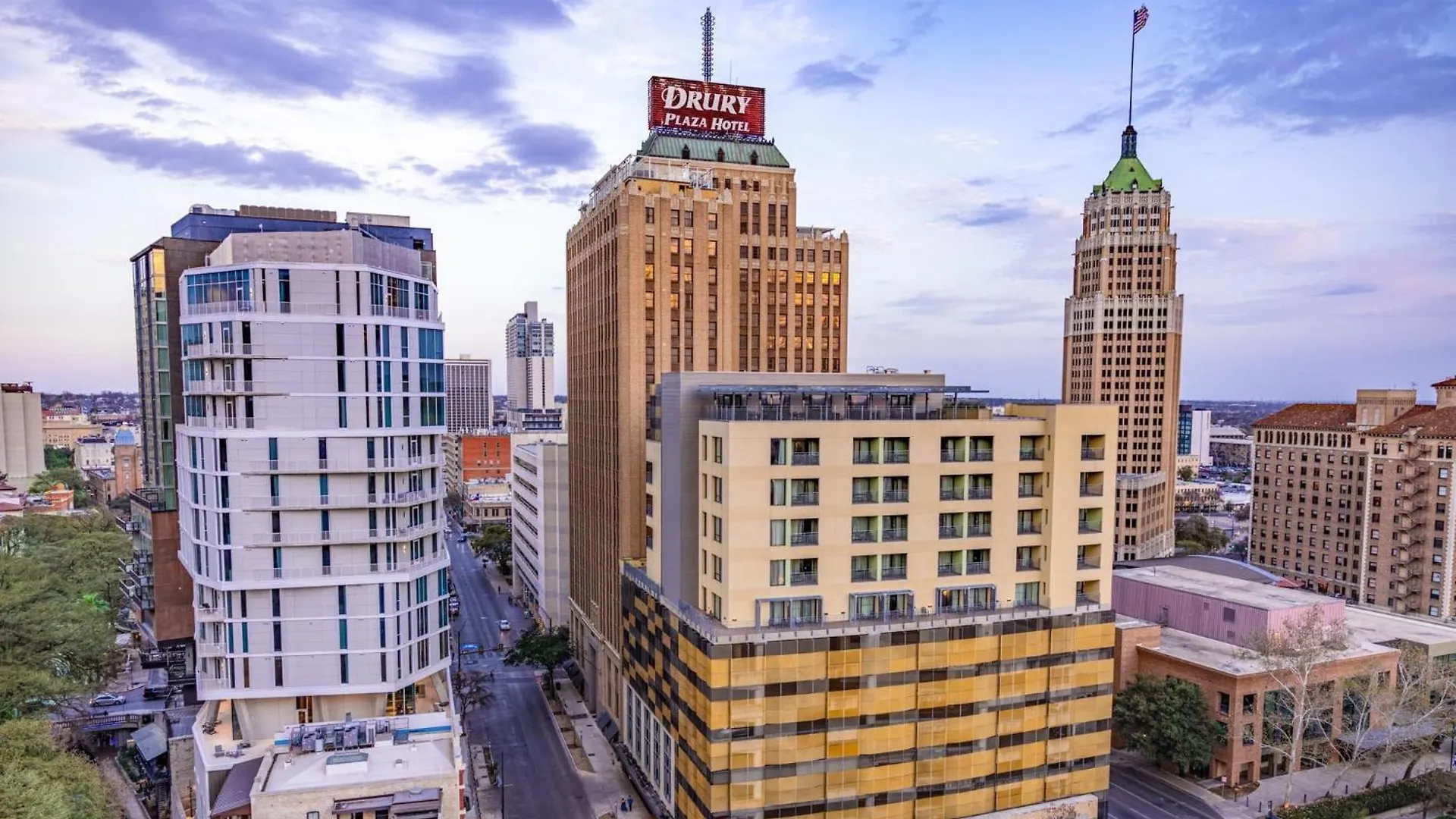 Where to Stay for Romance: 9 Hotels in San Antonio's Riverwalk