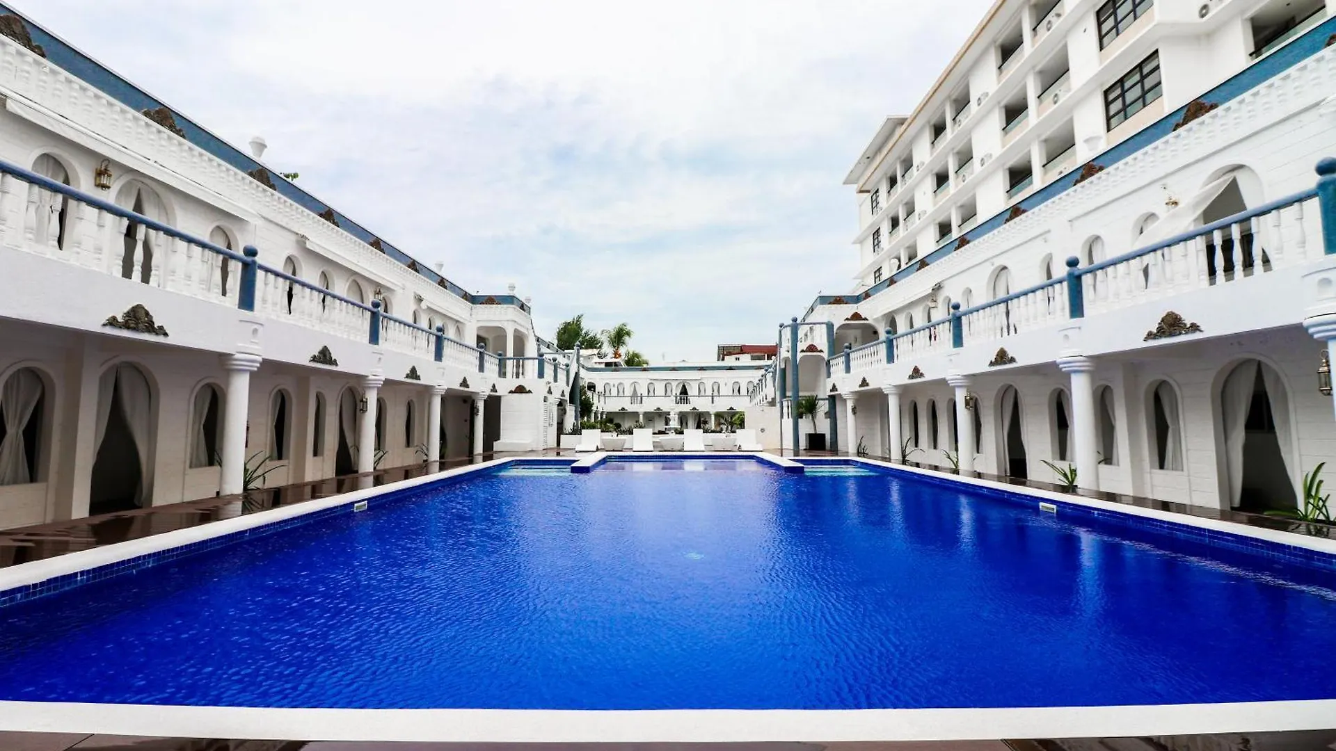 Where to Stay in Station 2: 8 Best Boracay Resorts
