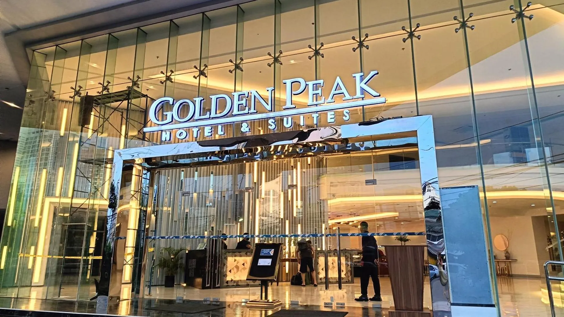 9 Smart Business Hotels Near SM City Cebu Worth Booking