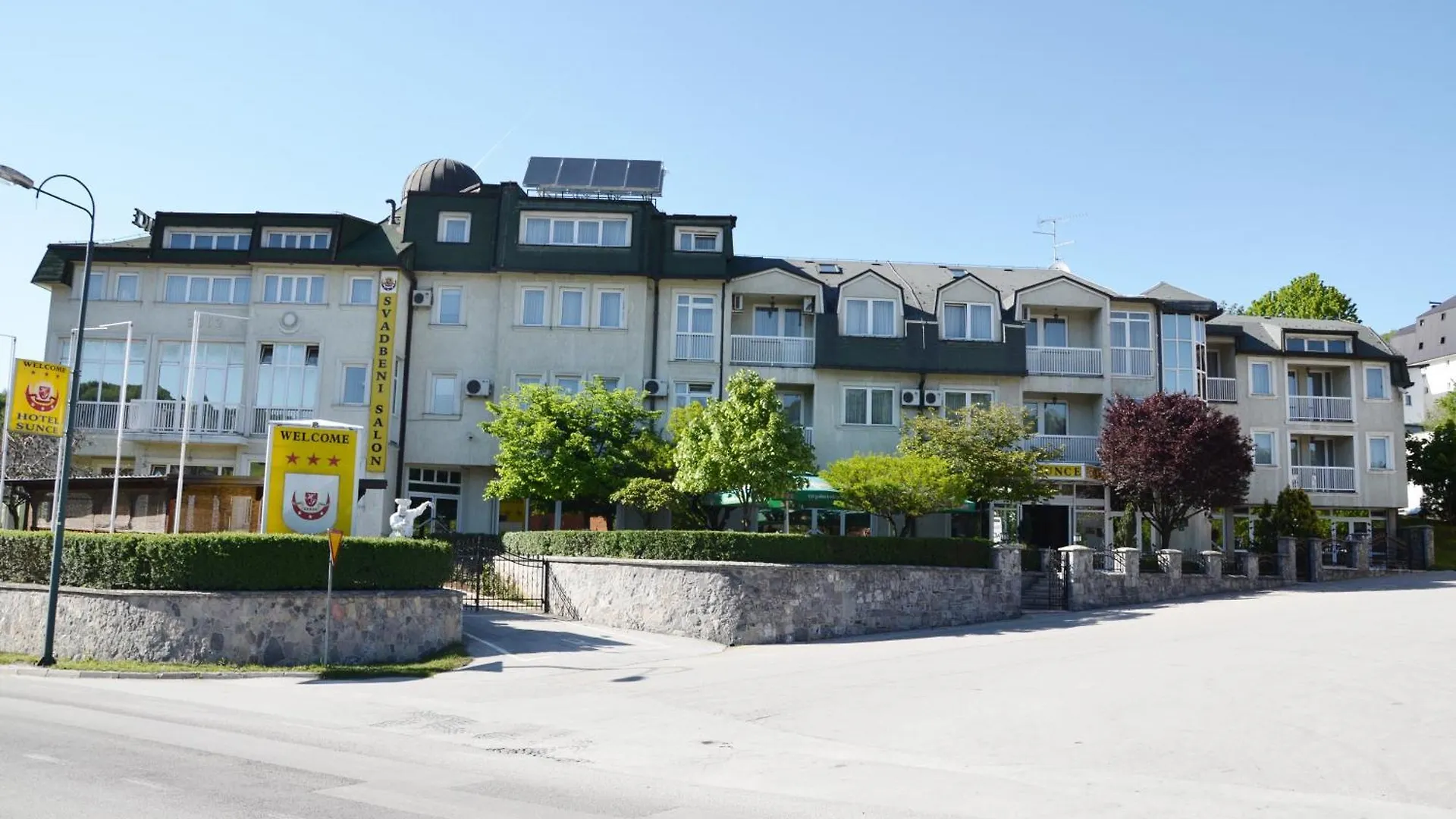 14 Airport Hotels Near Markale Market Worth Booking