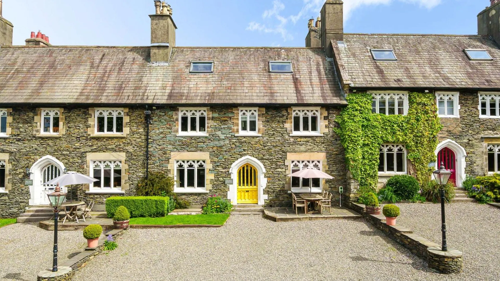 Staying Near Beatrix Potter Exhibition: 8 Family Hotels Compared