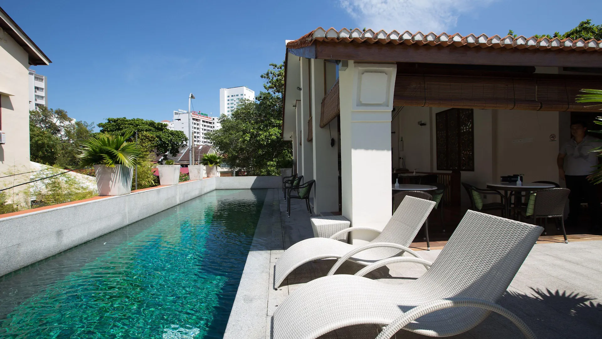 Staying Near Komtar: 15 Central Hotels in George Town Compared