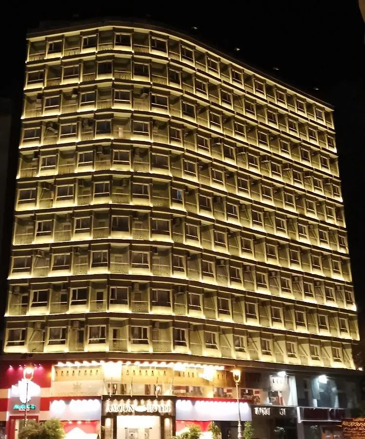 Where to Stay Near Alexandria Zoo: 5 Best Family Hotels