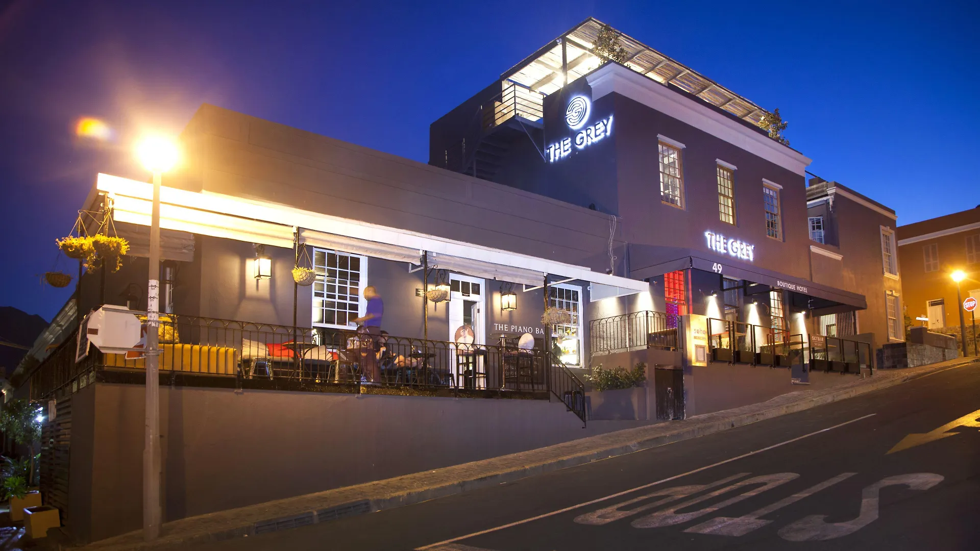 4 Romantic Hotels in Cape Town CBD for a Memorable Stay