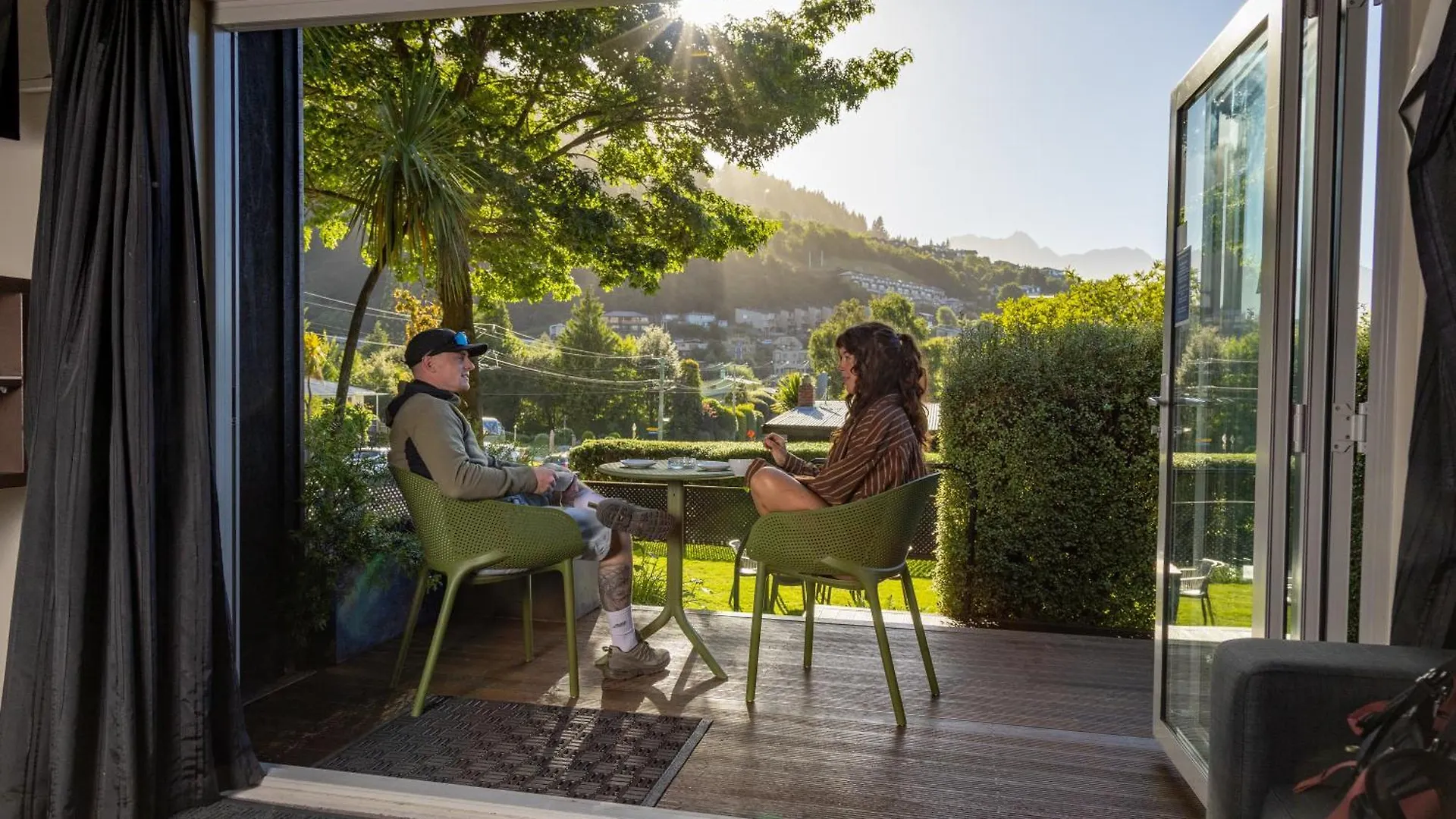 15 Central Queenstown Hotels Close to G Force Paragliding