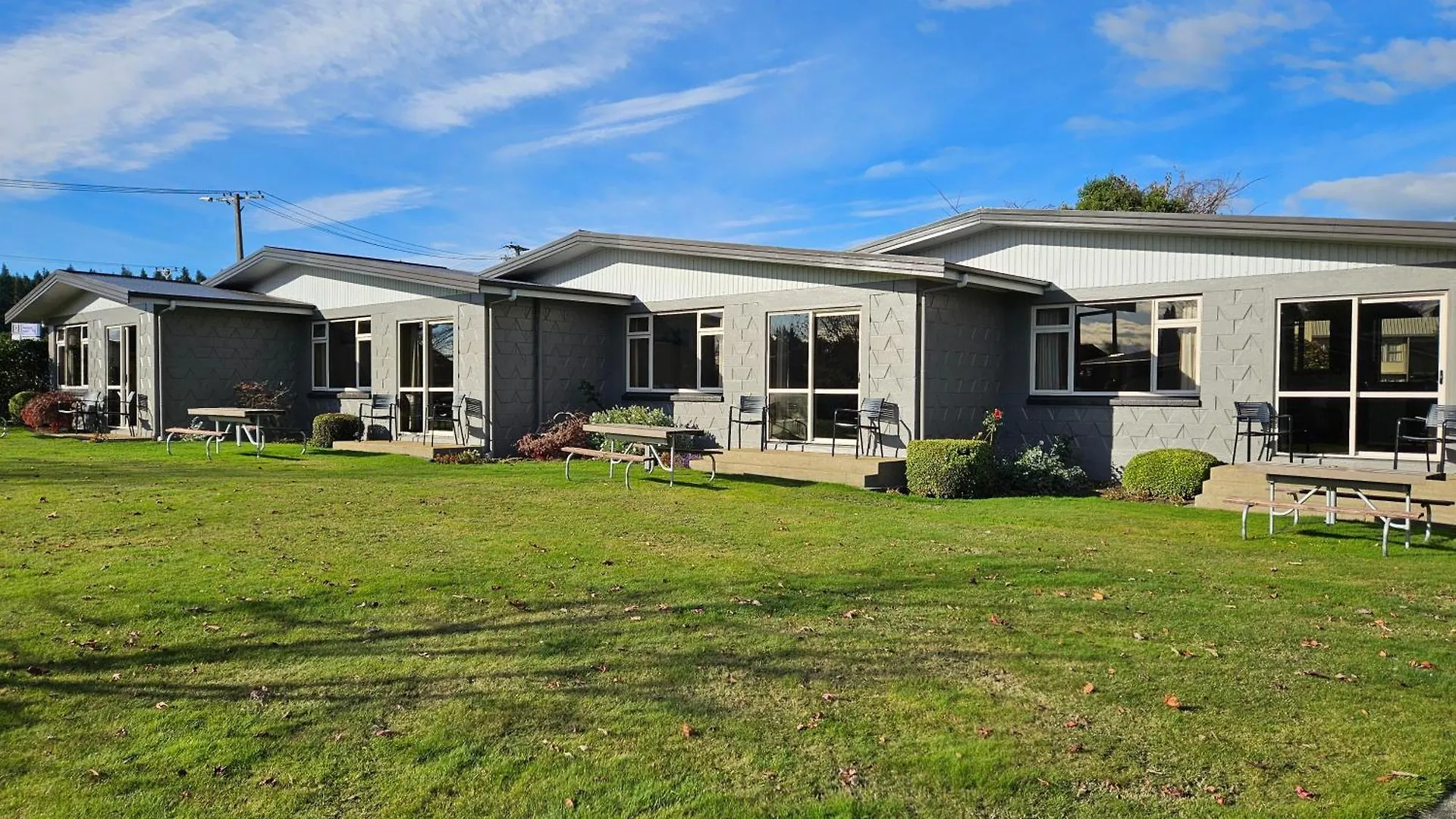 12 Central Hotels Near Te Anau Wildlife Centre That Stand Out