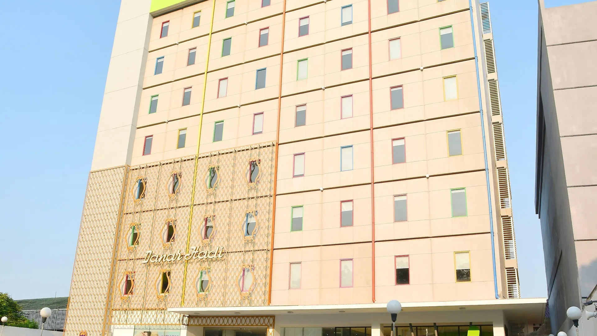 Where to Stay in Tebet: 4 Budget Hotels Worth Booking
