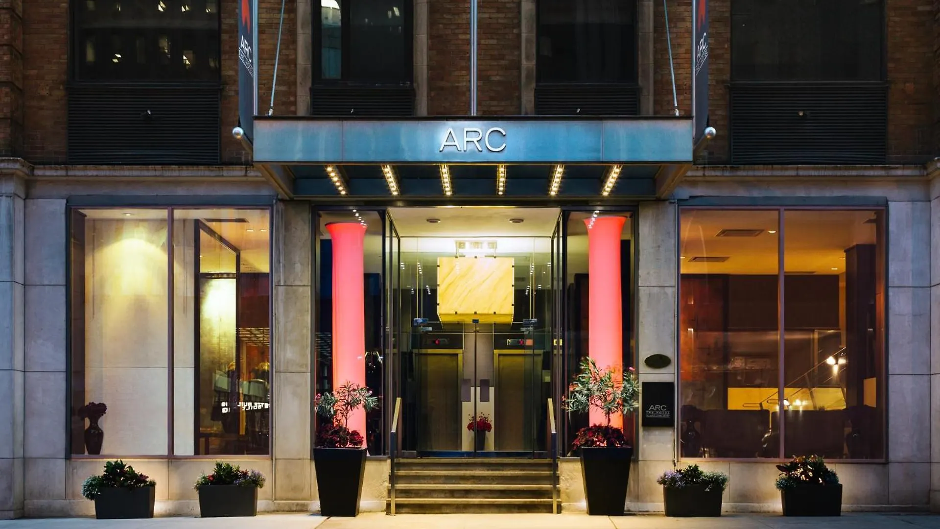 4 Romantic Hotels in Downtown Ottawa Worth Booking