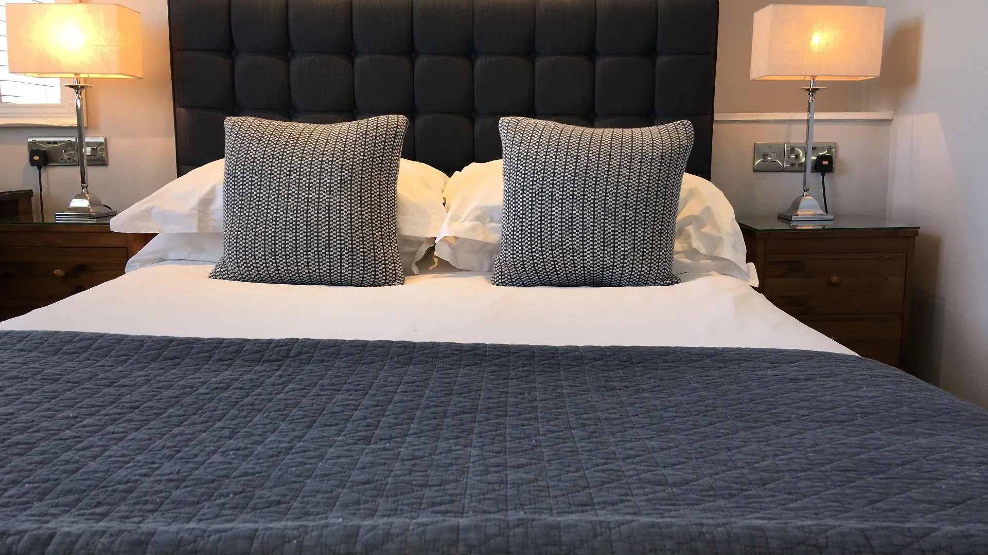 Staying on Brighton Seafront: 11 Beach Hotels Compared