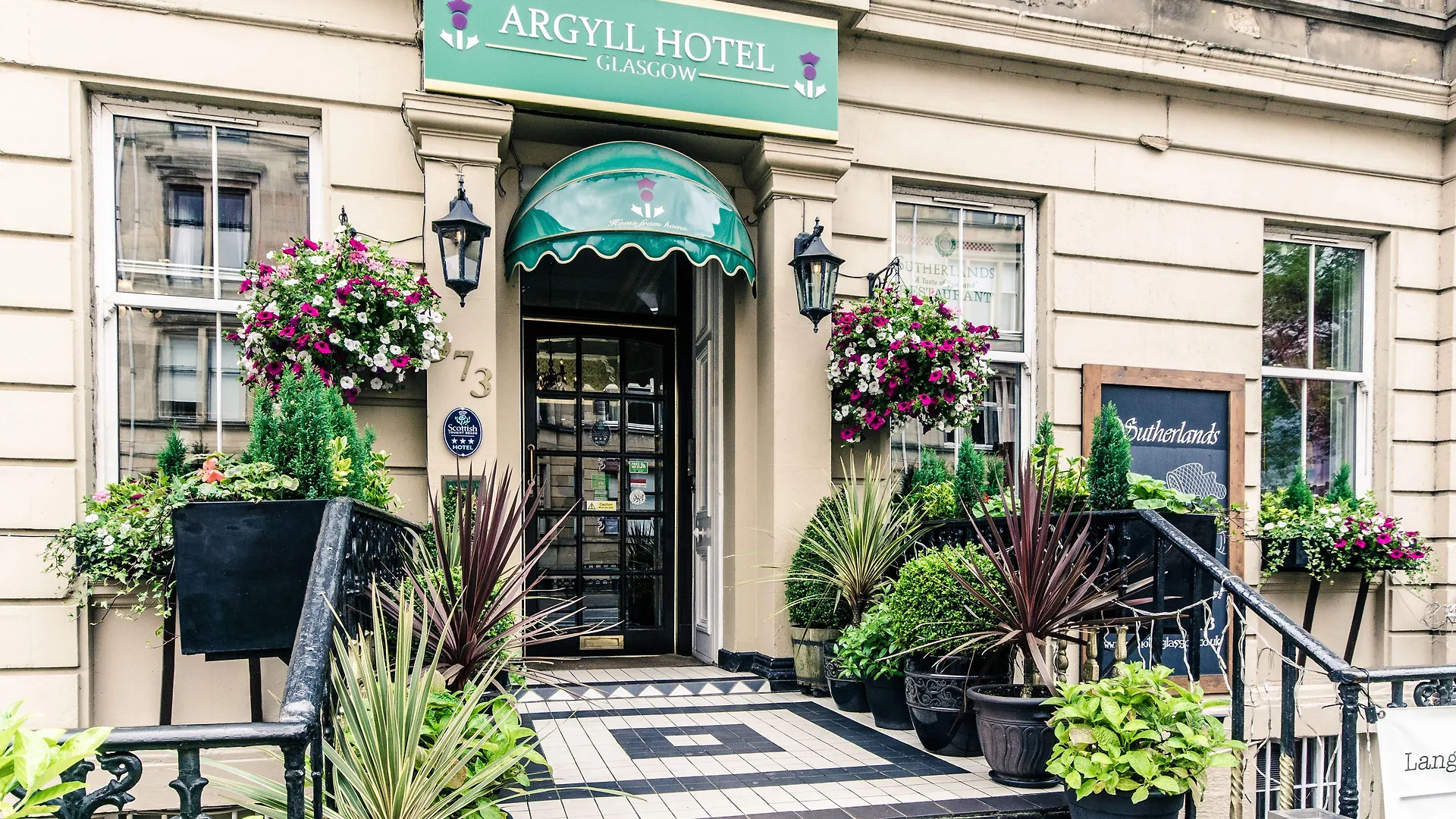 Staying in Glasgow's West End: 5 Central Hotels Compared