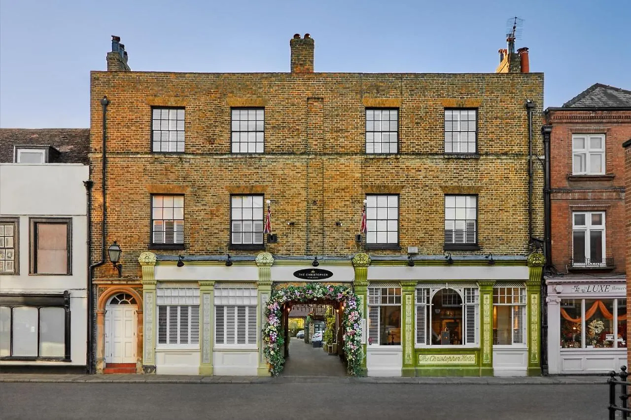 6 Design Hotels Near Infinity 3 Ltd Worth Booking