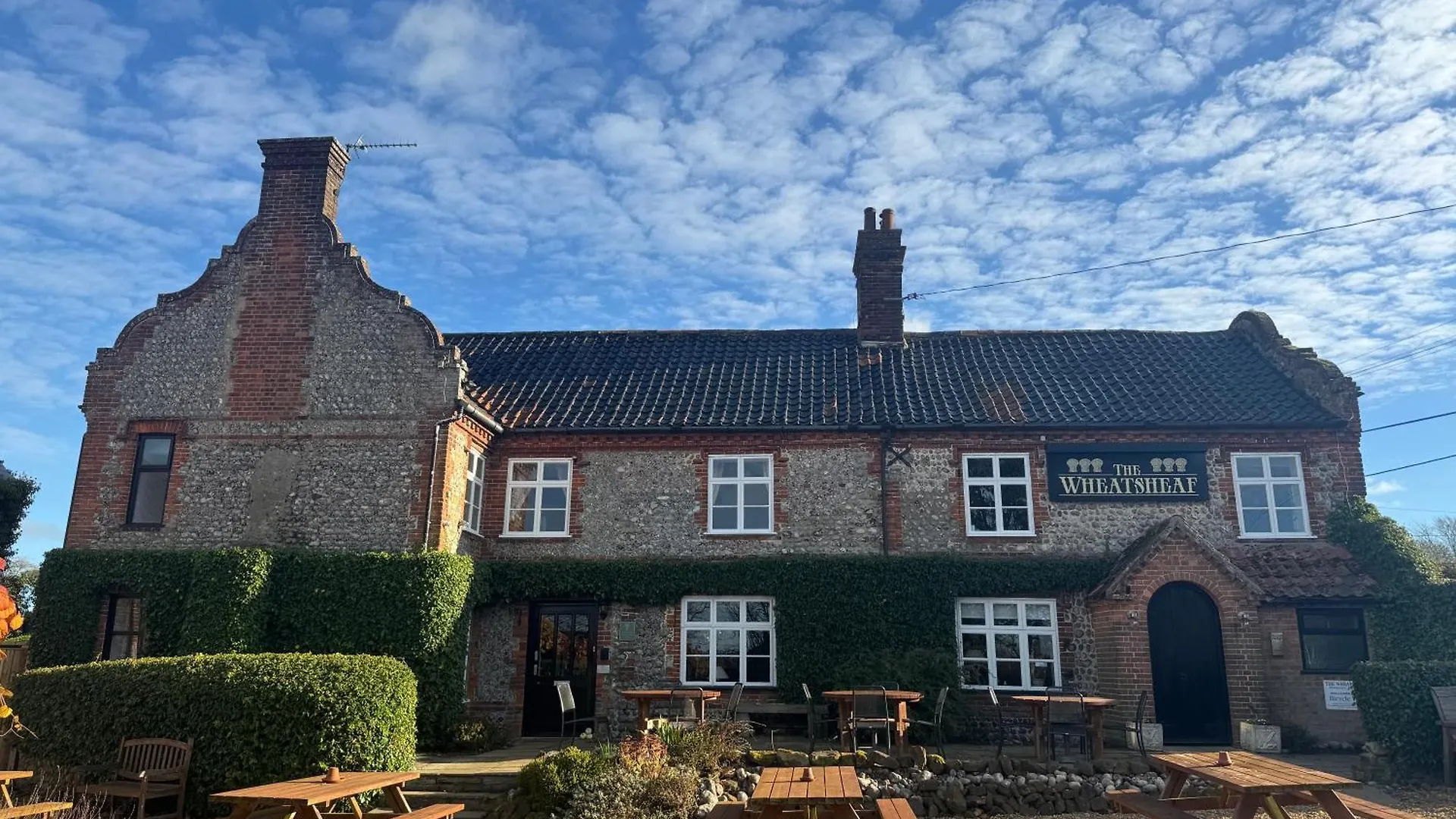 4 Central Hotels Near Muckleburgh Military Collection Worth Booking