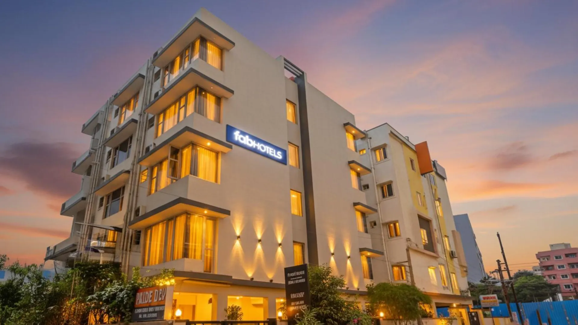 4 Smart FabHotels In HITEC City Worth Booking