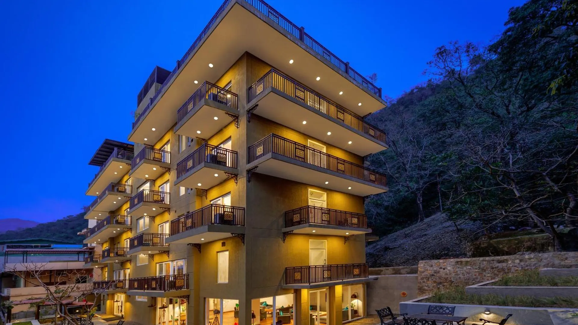 7 Family Hotels in Rishikesh's River Rafting Zone Worth Booking