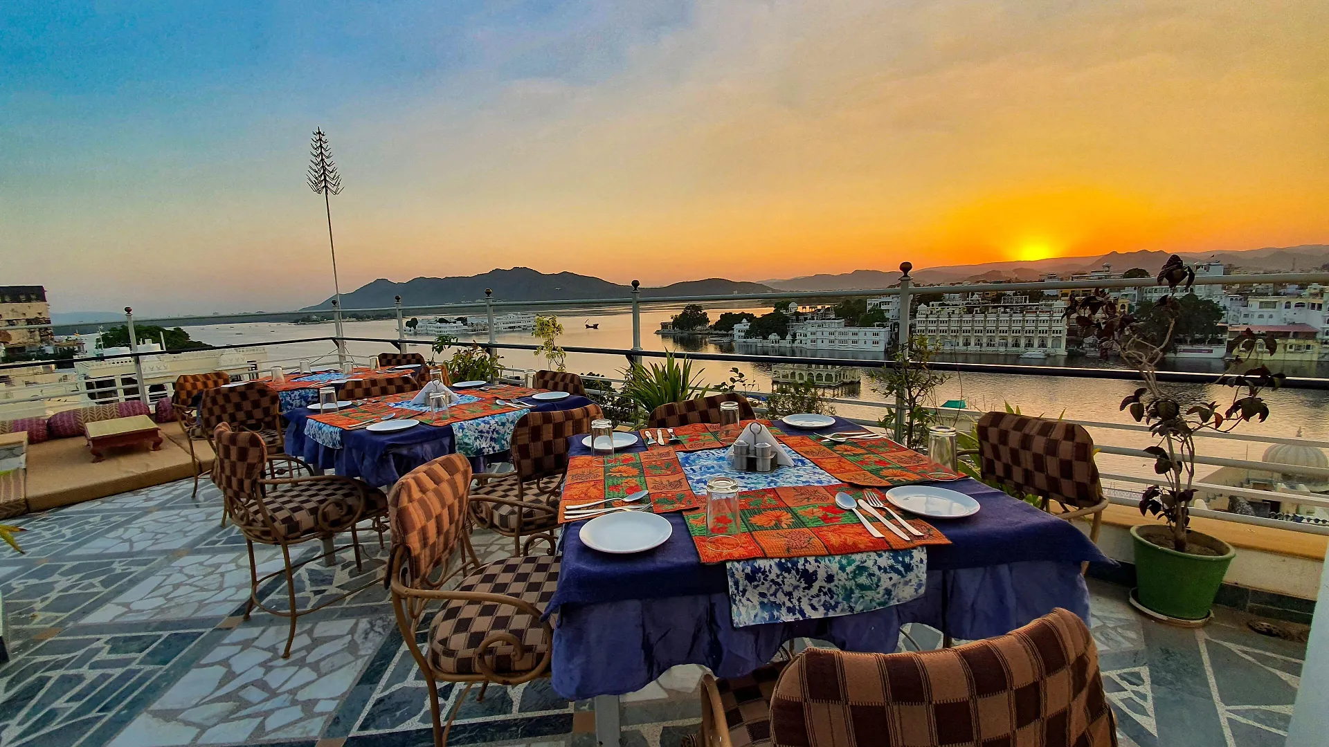5 Central Hotels in Lal Ghat Worth Booking in Udaipur