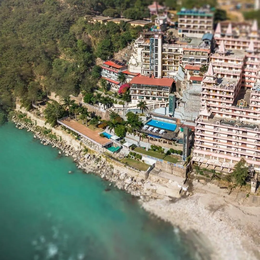 4 Resorts in Rishikesh's Rafting Zone That Deliver