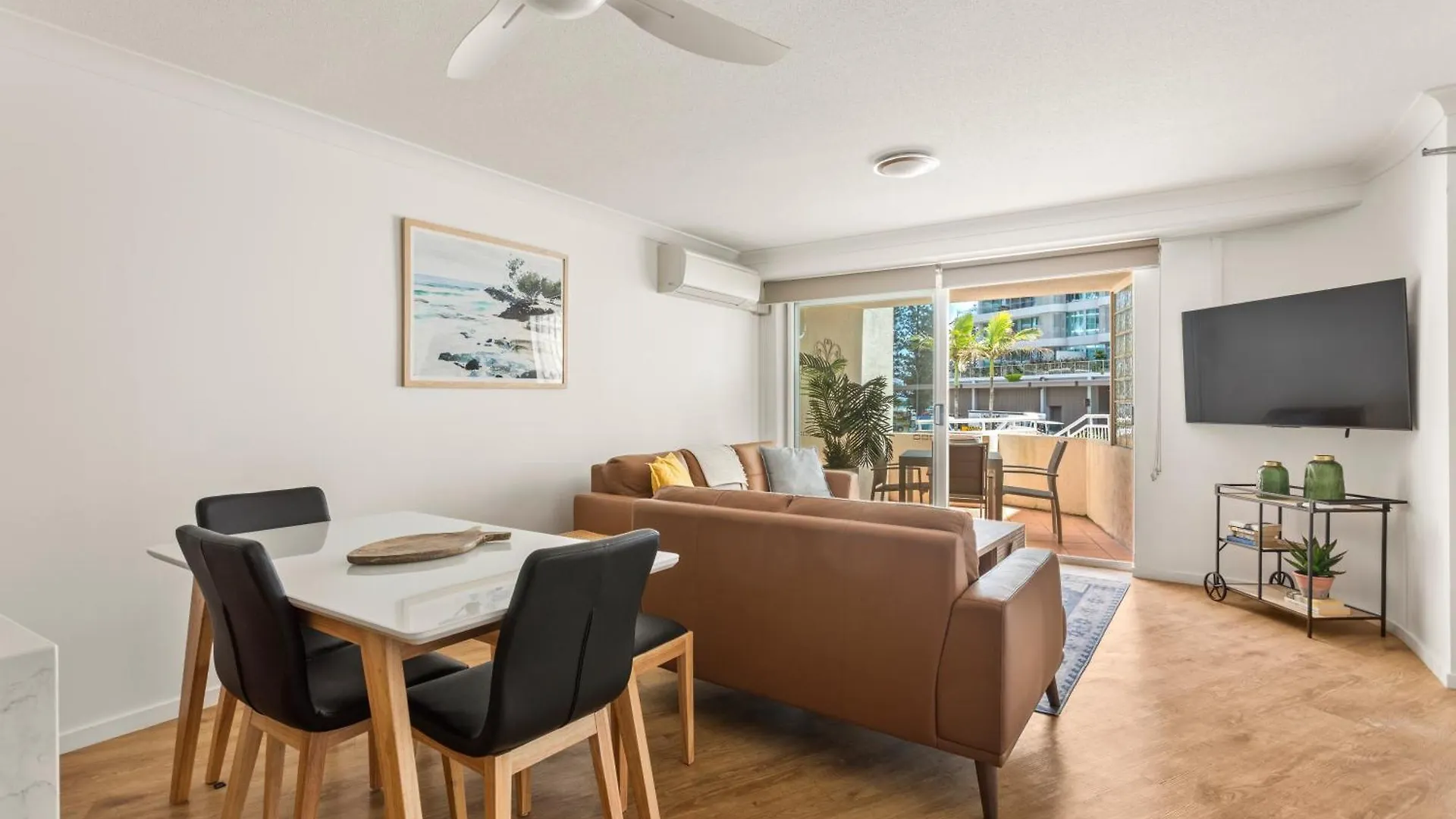 Staying Near Gold Coast Airport: 12 Coolangatta Hotels Compared