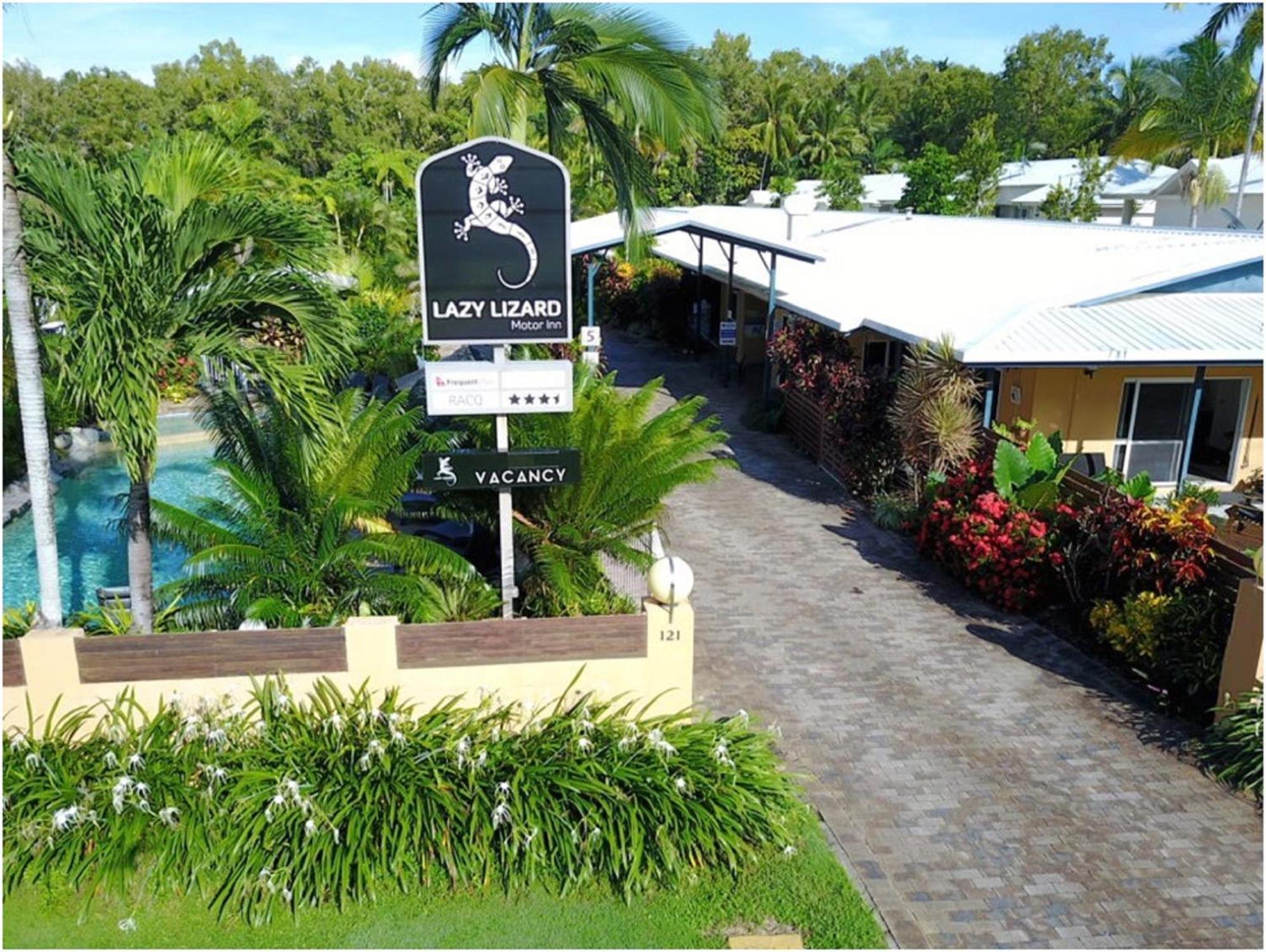 Staying Near Crystalbrook Superyacht Marina: 15 Central Hotels Compared