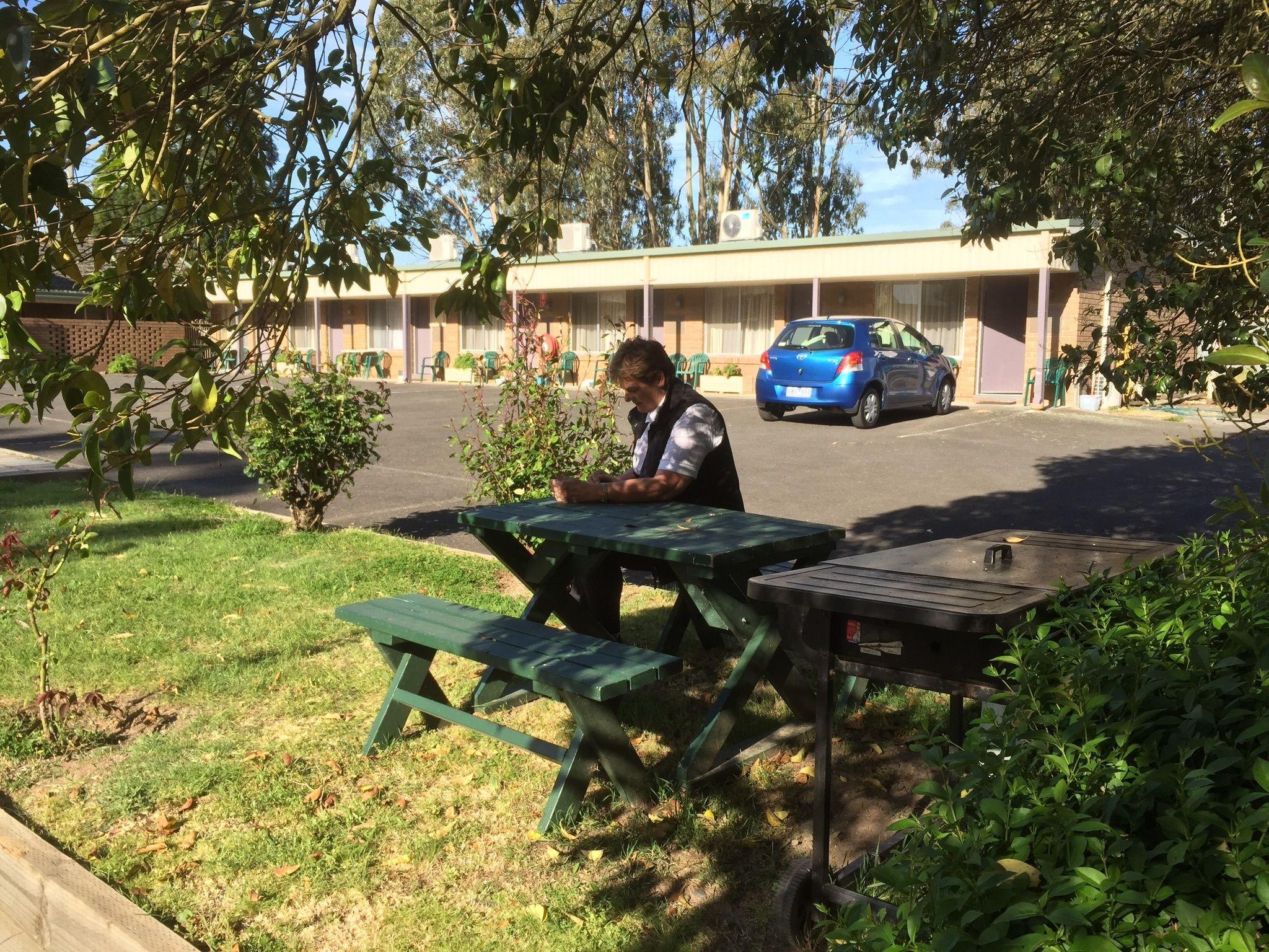 Staying Near Ballarat Wildlife Park: 5 Family Hotels Compared