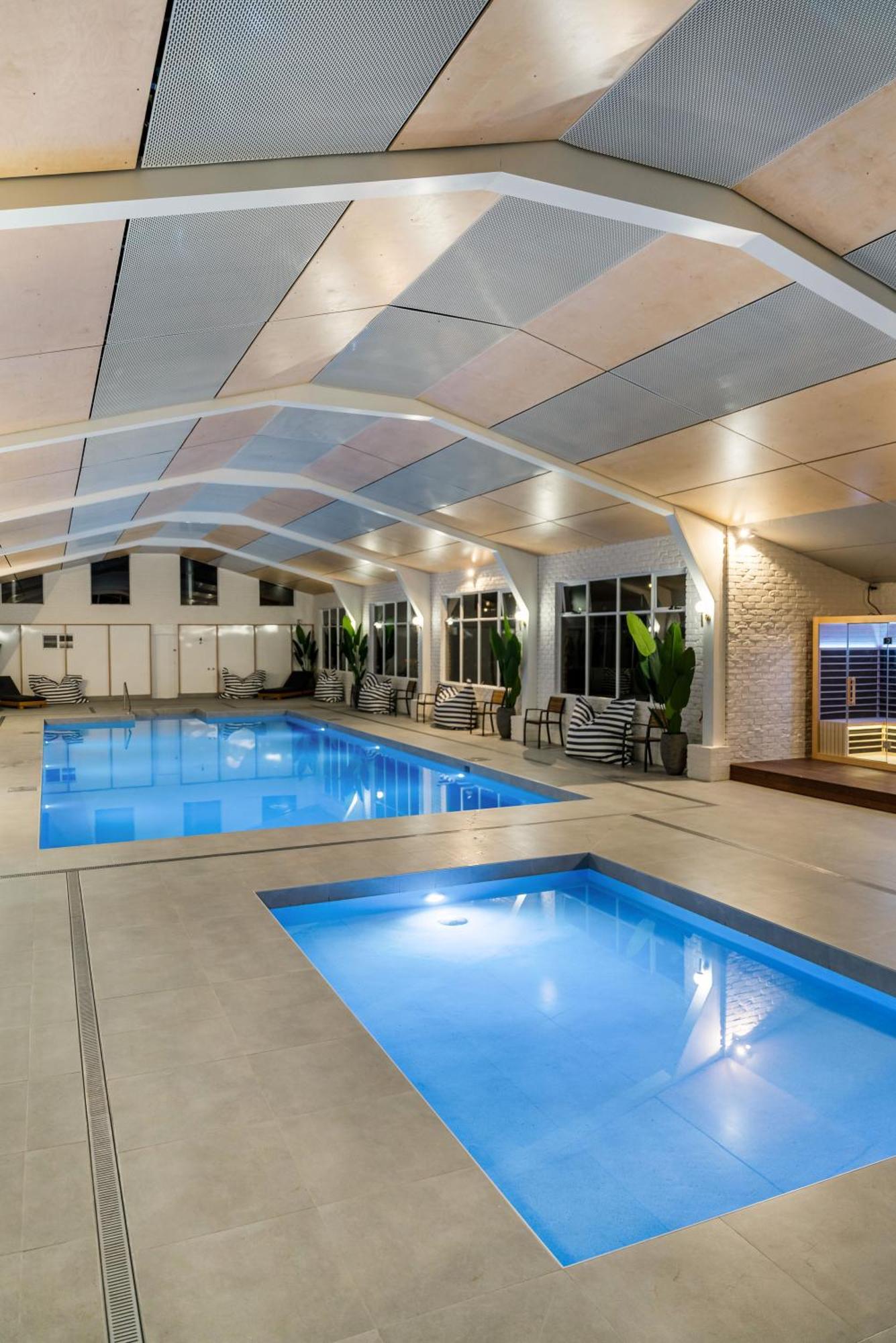 Where to Stay Near Flagstaff Hill Maritime Museum: 5 Best Hotels