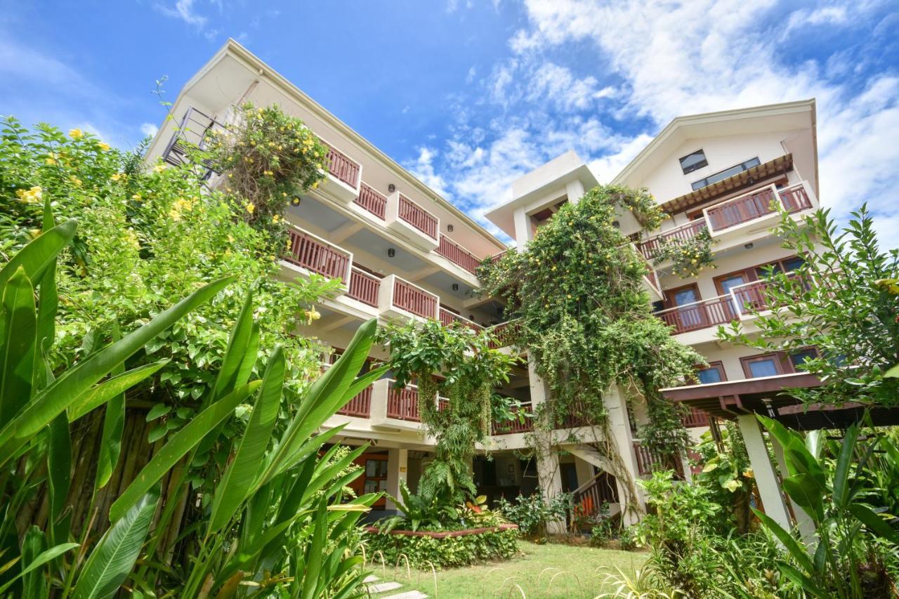 15 Central Hotels in Station 2 Boracay Worth Booking