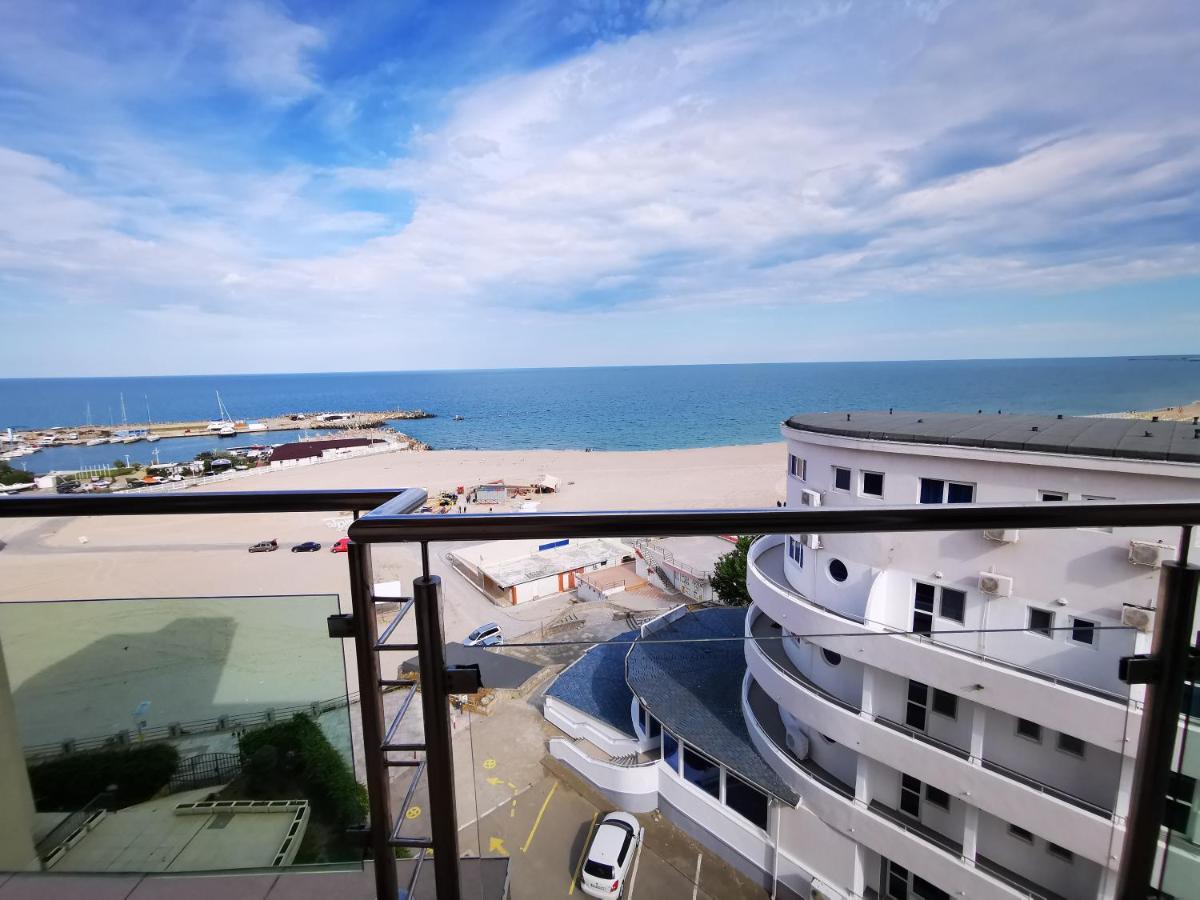 Staying in Eforie Nord Beachfront: 5 Central Hotels Compared