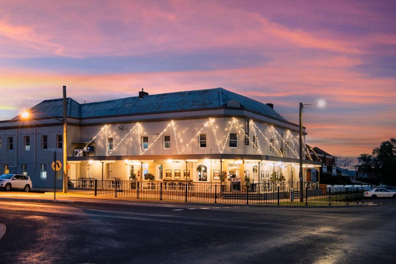 4 Smart Central Hotels Near Mudgee Racecourse to Book