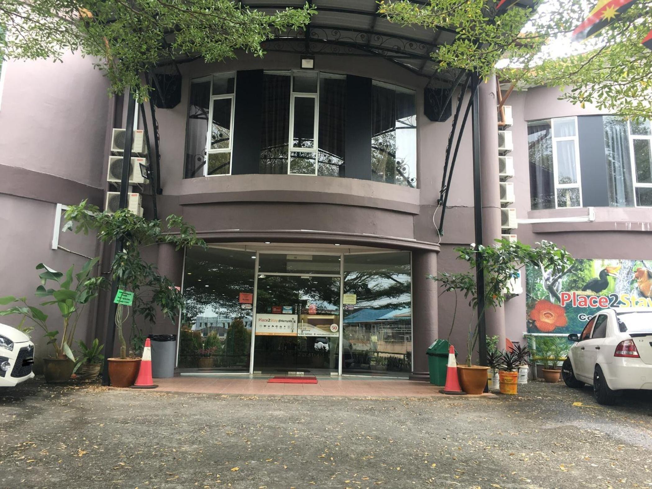 4 Smart Airport Hotels Near The Old Courthouse Worth Booking