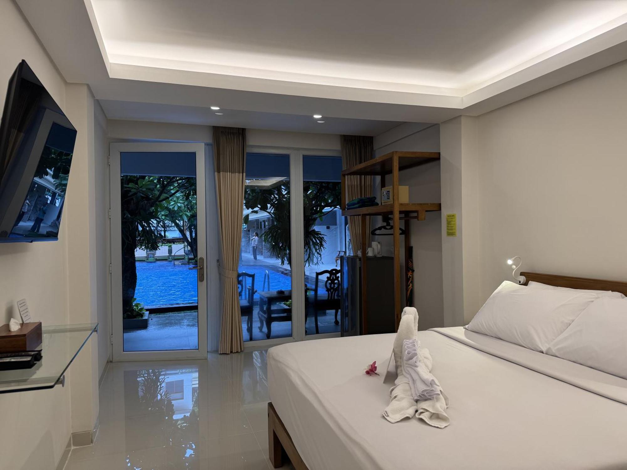 14 Family Hotels in Kartika Plaza Worth Booking