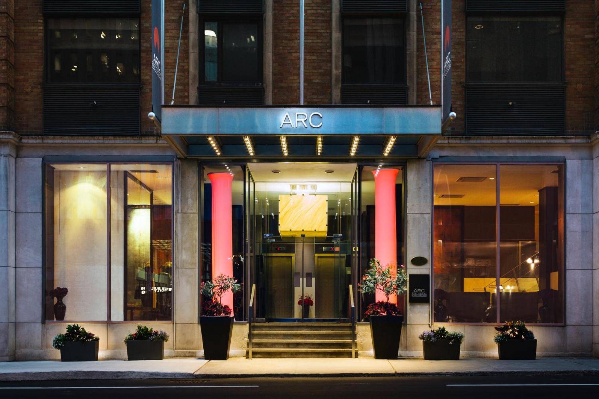 4 Romantic Hotels in Downtown Ottawa Worth Booking