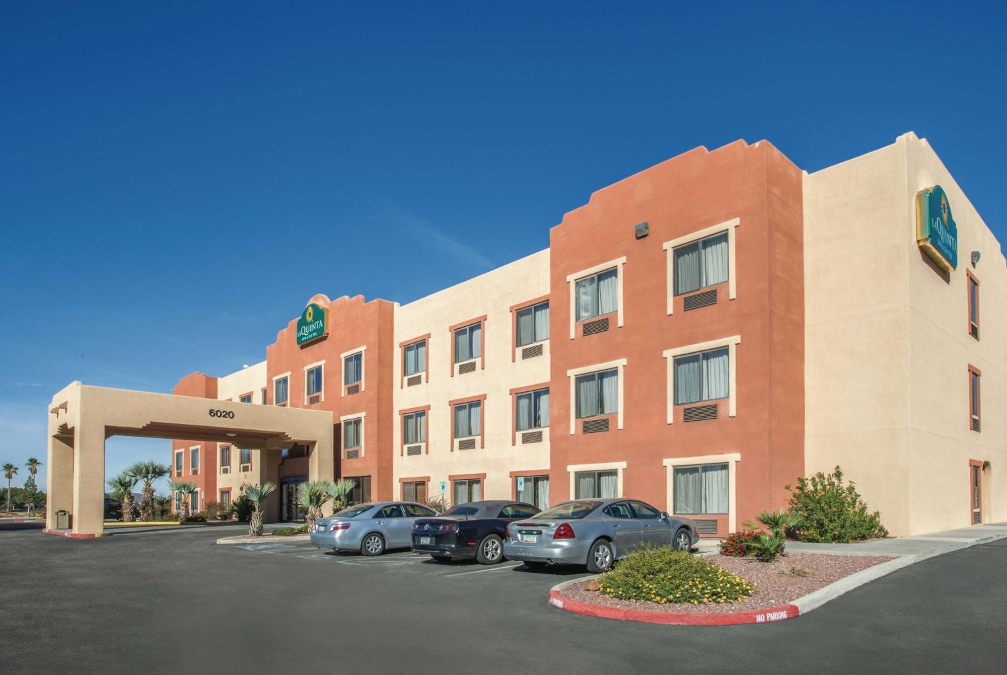 Where to Stay Near Foothills Mall: 4 Best Business Hotels