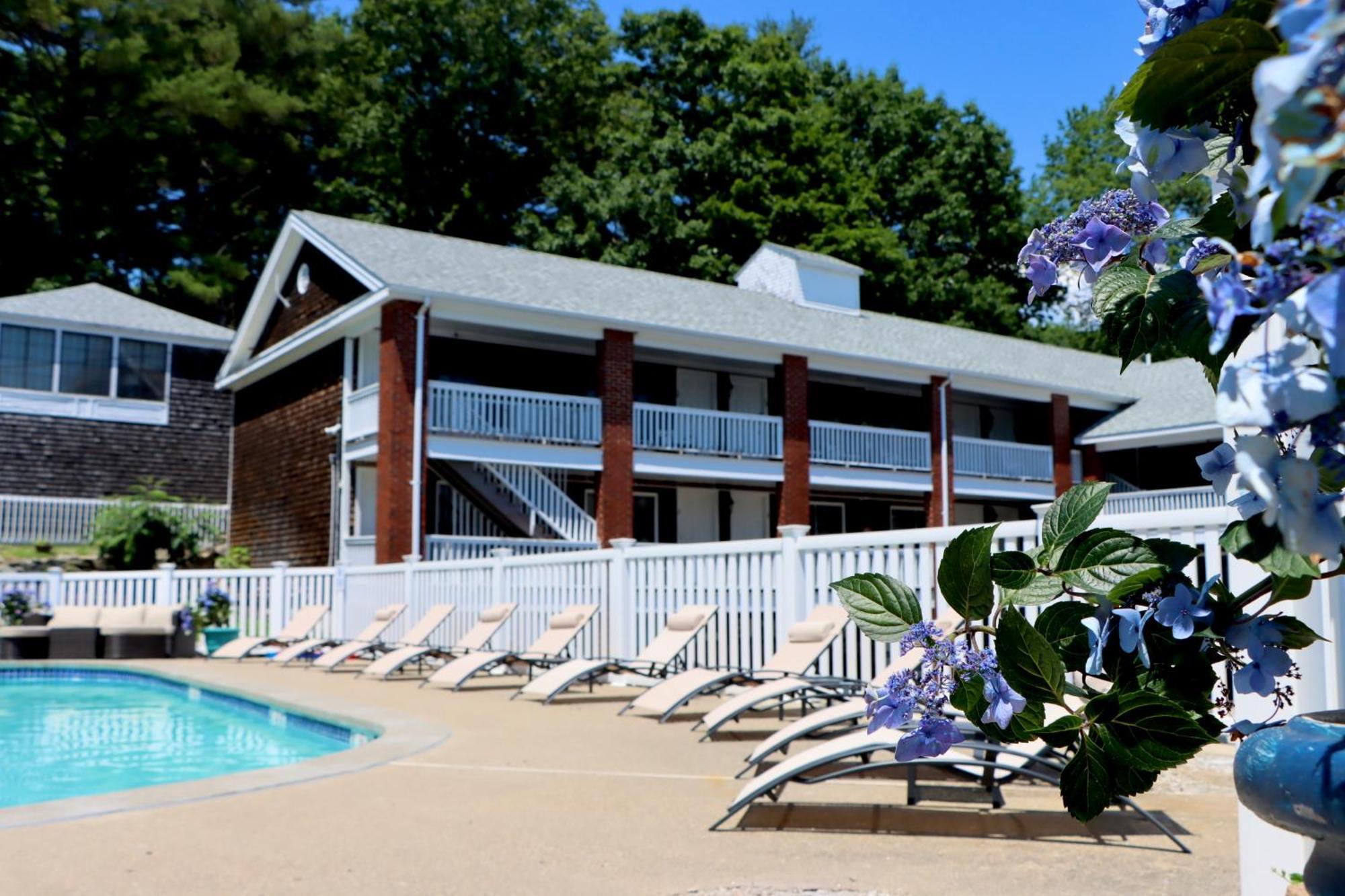 5 Central Hotels Close to Ogunquit Memorial Library