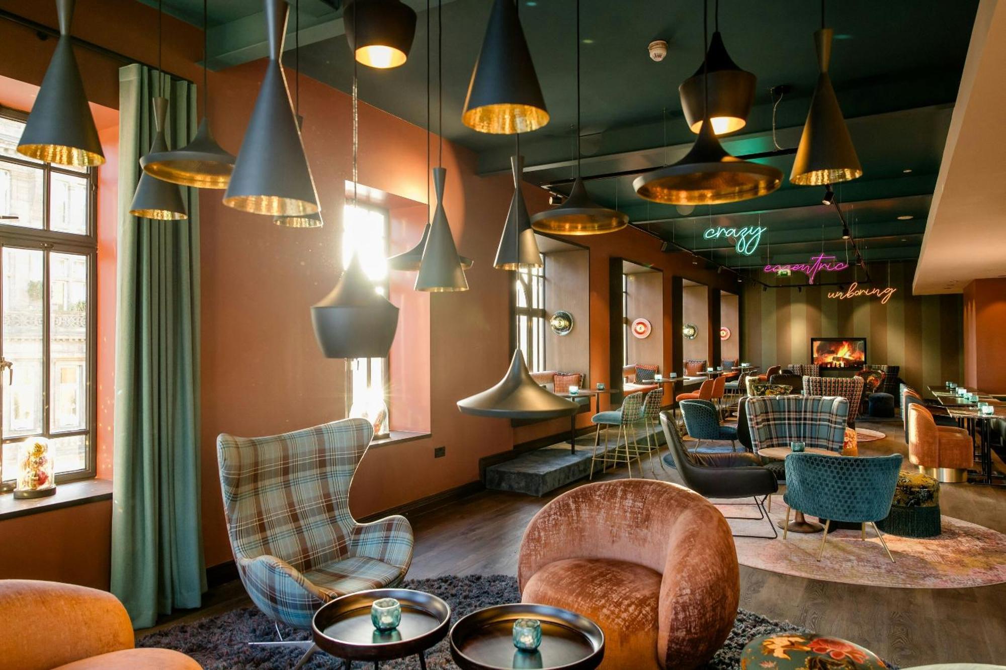 Staying In Edinburgh City Centre: 8 Romantic Hotels Compared