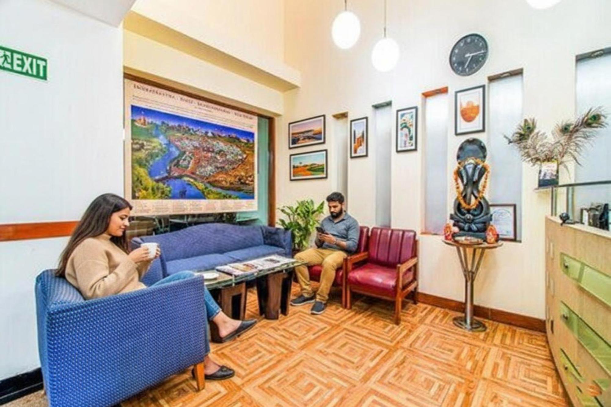 Where to Stay in South Delhi: 9 Best FabHotels Reviewed