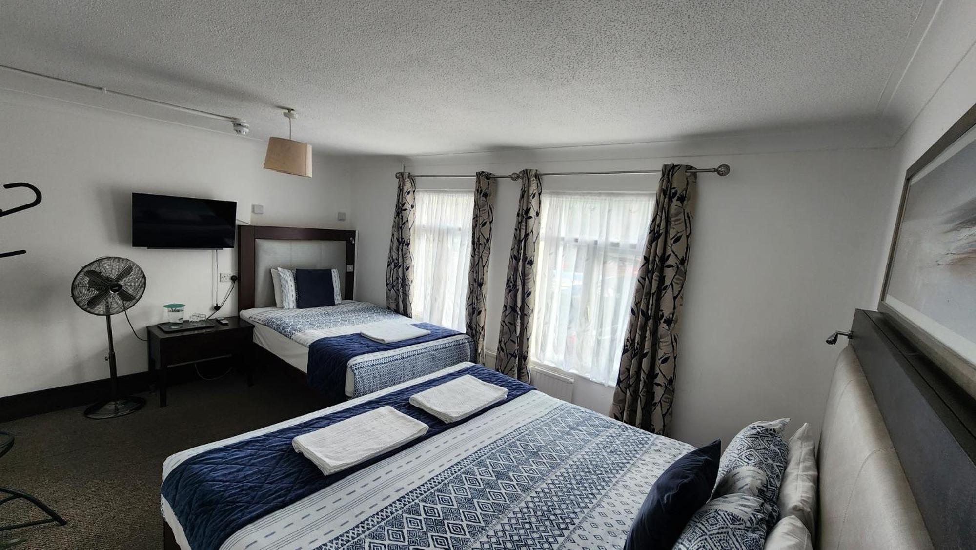 Where to Stay Near Freedom Flights Ltd: 6 Airport Hotels Ranked