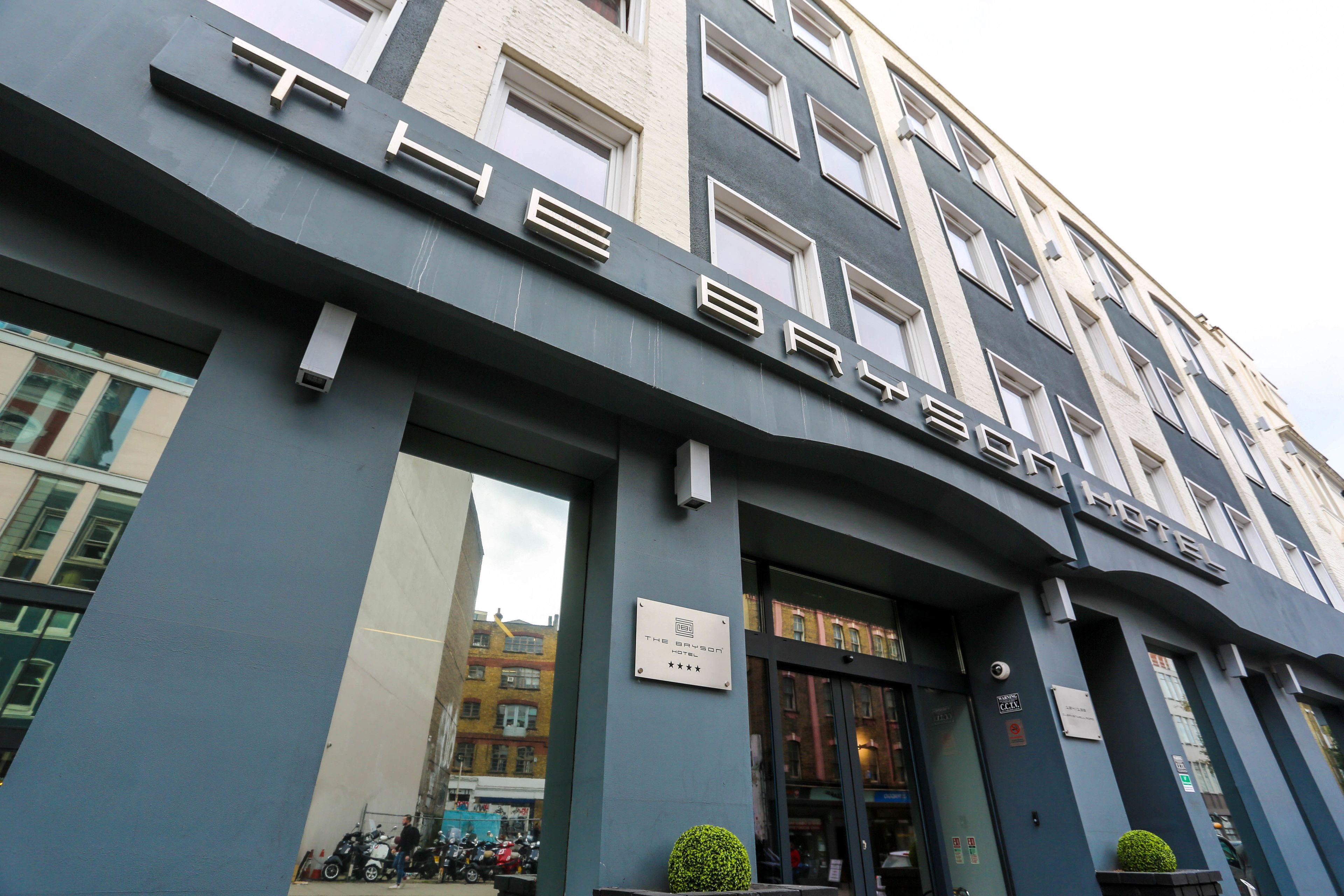 4 Romantic Hotels Near London Eye Worth Booking